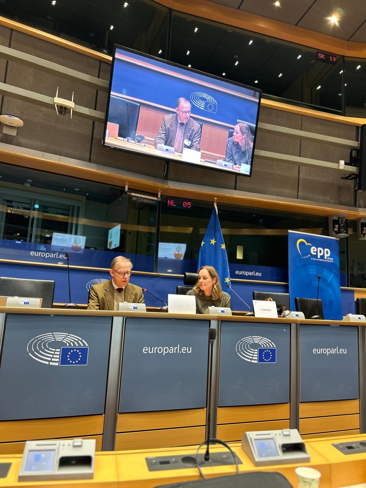 WhatsApp Image 2025-10-24 at 16.35.09